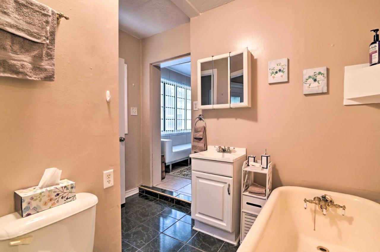 Pet-Friendly Auburndale House With Lake Views! Extérieur photo