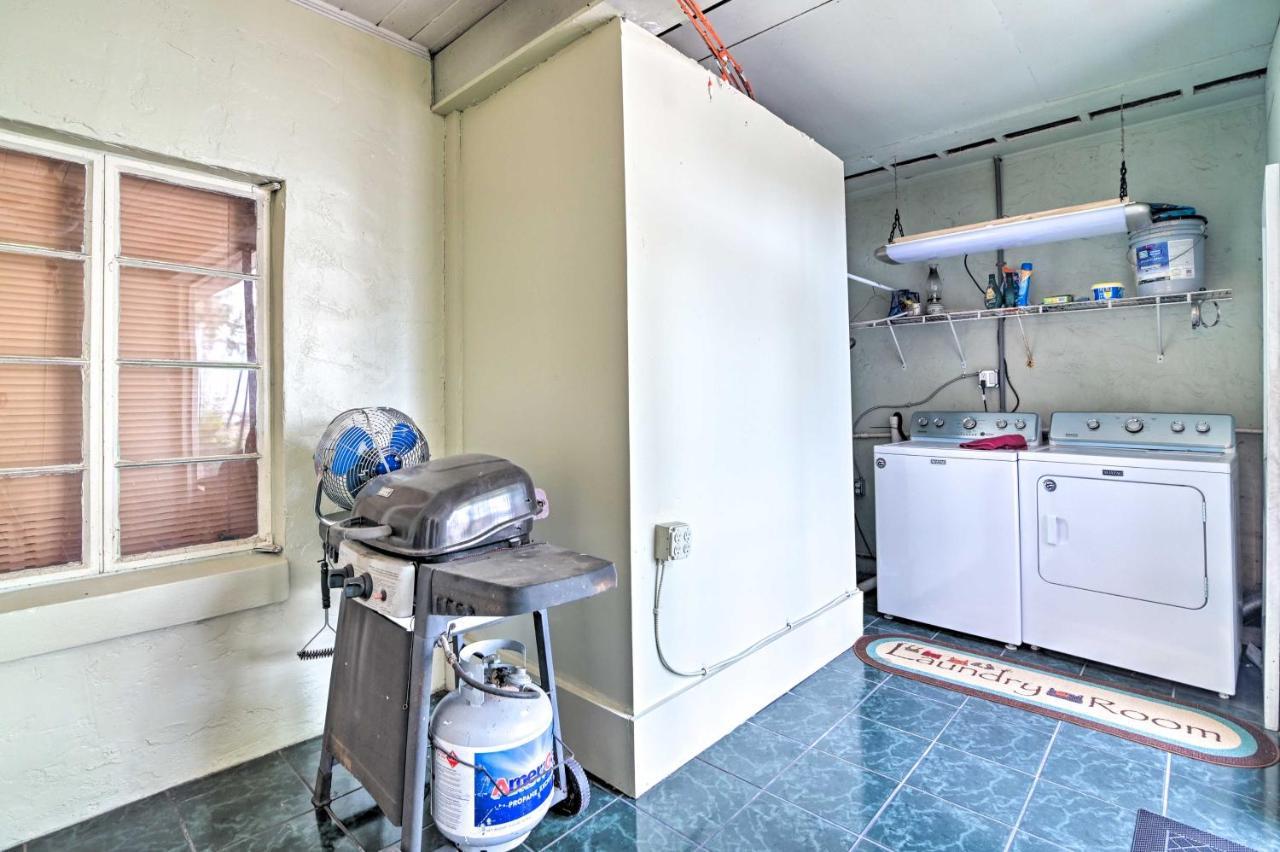 Pet-Friendly Auburndale House With Lake Views! Extérieur photo