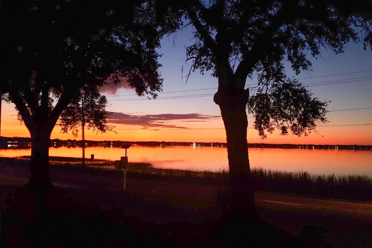 Pet-Friendly Auburndale House With Lake Views! Extérieur photo